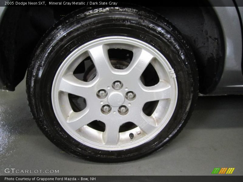Mineral Gray Metallic / Dark Slate Gray 2005 Dodge Neon SXT