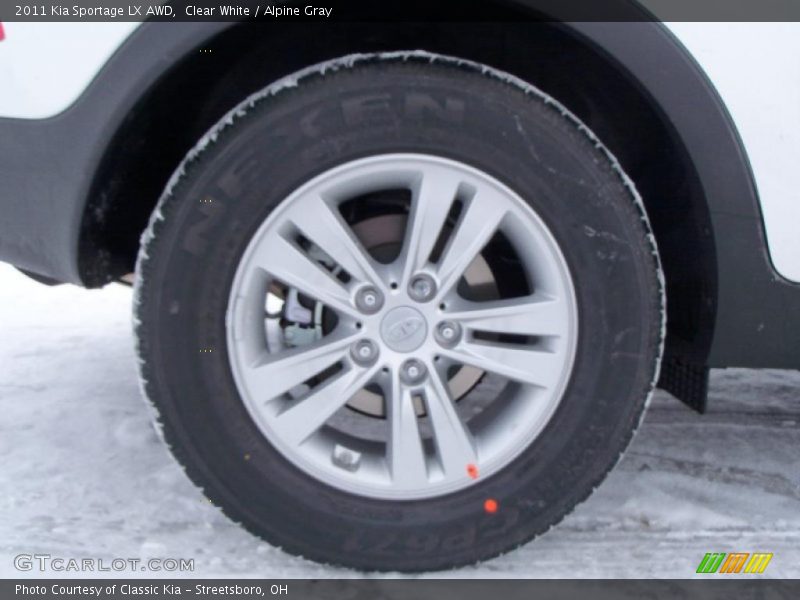 Clear White / Alpine Gray 2011 Kia Sportage LX AWD