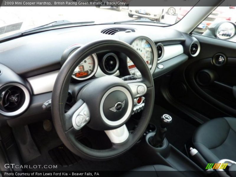 British Racing Green Metallic / Black/Grey 2009 Mini Cooper Hardtop