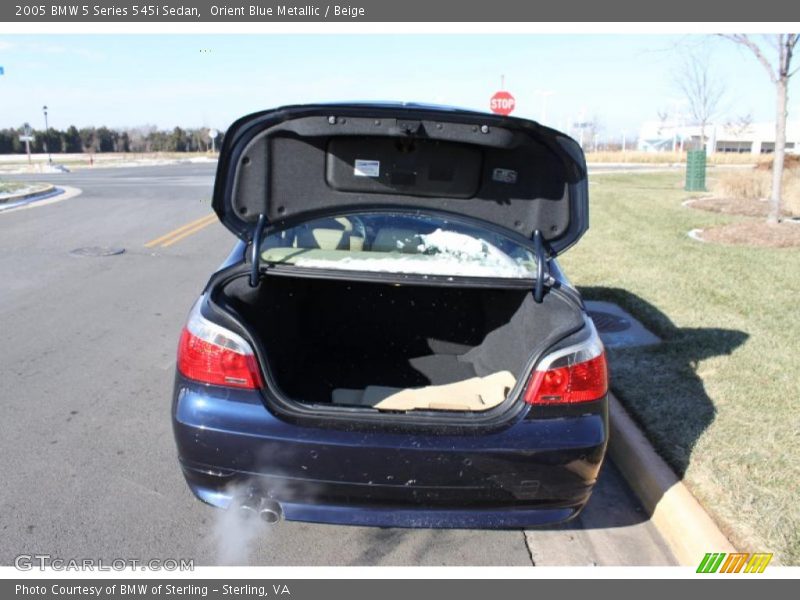  2005 5 Series 545i Sedan Trunk