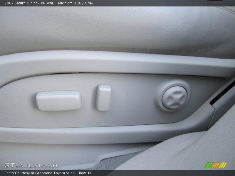 Controls of 2007 Outlook XR AWD