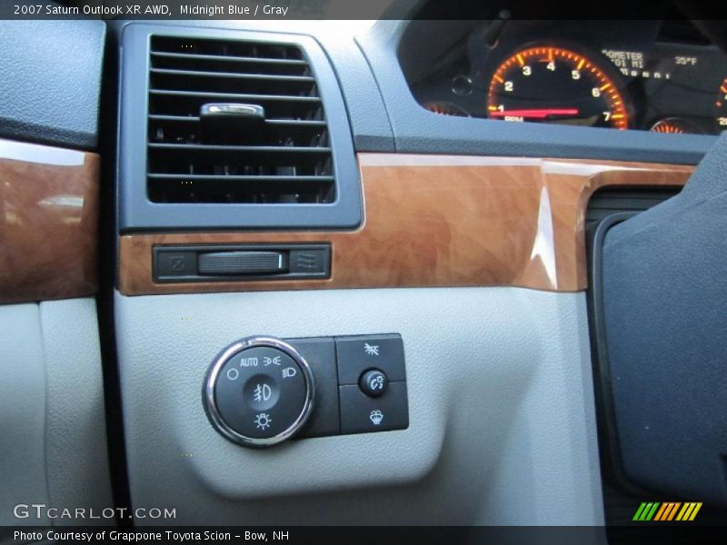 Controls of 2007 Outlook XR AWD