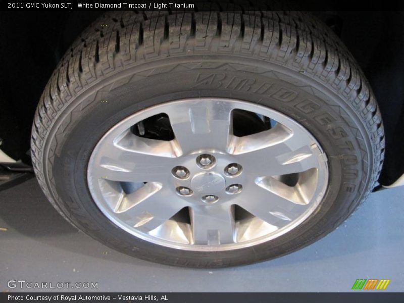White Diamond Tintcoat / Light Titanium 2011 GMC Yukon SLT