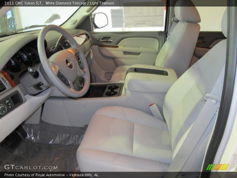 White Diamond Tintcoat / Light Titanium 2011 GMC Yukon SLT