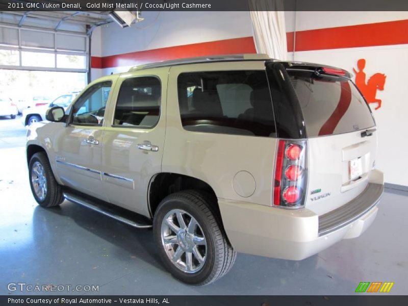 Gold Mist Metallic / Cocoa/Light Cashmere 2011 GMC Yukon Denali