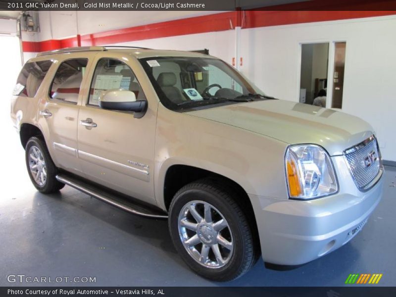 Gold Mist Metallic / Cocoa/Light Cashmere 2011 GMC Yukon Denali