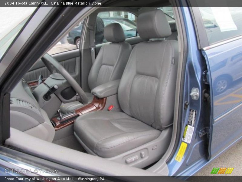 Catalina Blue Metallic / Stone 2004 Toyota Camry XLE