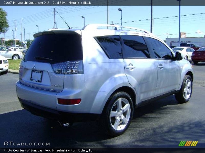 Cool Silver Metallic / Black 2007 Mitsubishi Outlander XLS