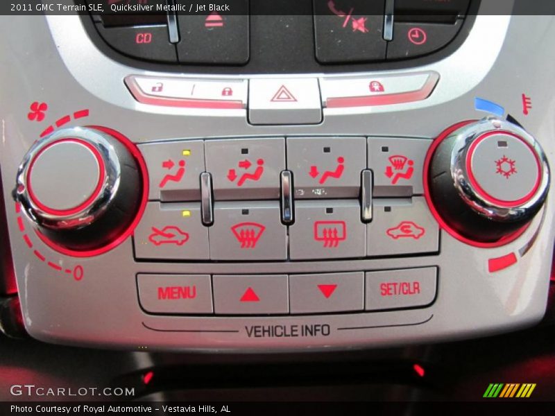 Quicksilver Metallic / Jet Black 2011 GMC Terrain SLE