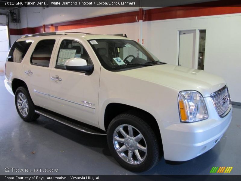 White Diamond Tintcoat / Cocoa/Light Cashmere 2011 GMC Yukon Denali