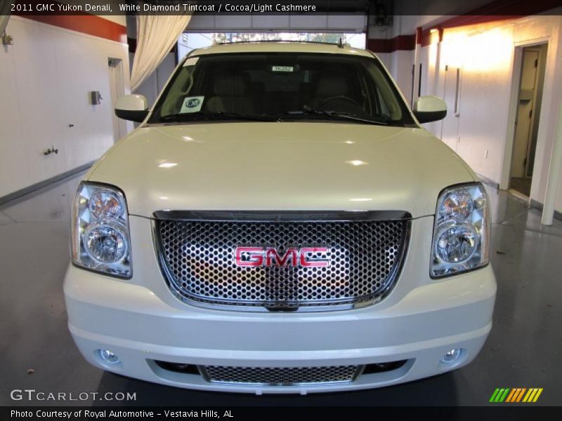 White Diamond Tintcoat / Cocoa/Light Cashmere 2011 GMC Yukon Denali