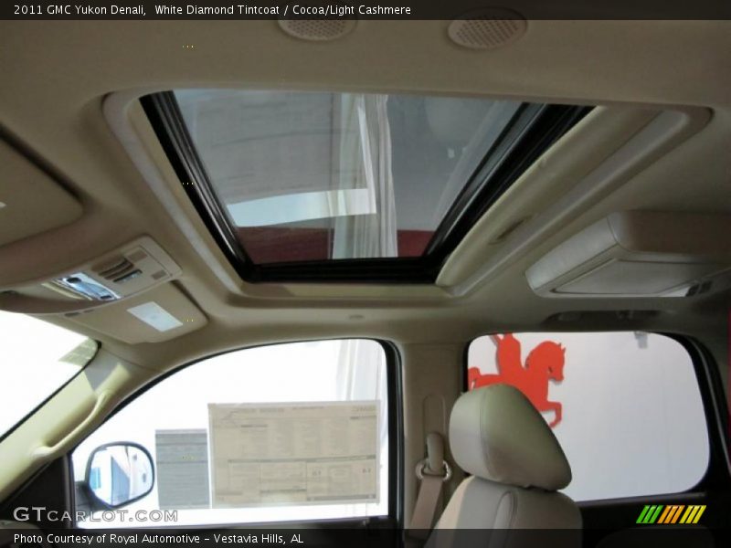 White Diamond Tintcoat / Cocoa/Light Cashmere 2011 GMC Yukon Denali