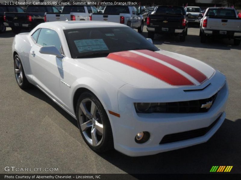 Front 3/4 View of 2011 Camaro SS/RS Coupe