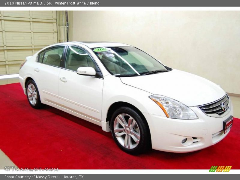 Winter Frost White / Blond 2010 Nissan Altima 3.5 SR