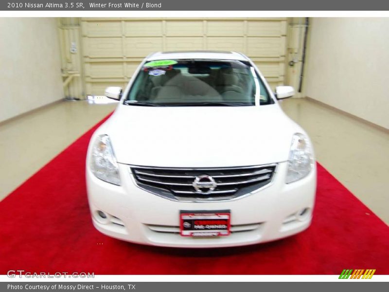 Winter Frost White / Blond 2010 Nissan Altima 3.5 SR