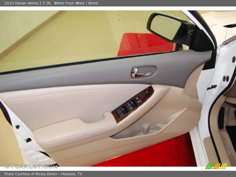 Winter Frost White / Blond 2010 Nissan Altima 3.5 SR