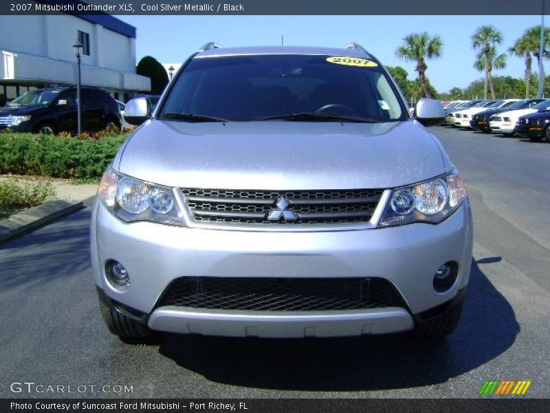 Cool Silver Metallic / Black 2007 Mitsubishi Outlander XLS