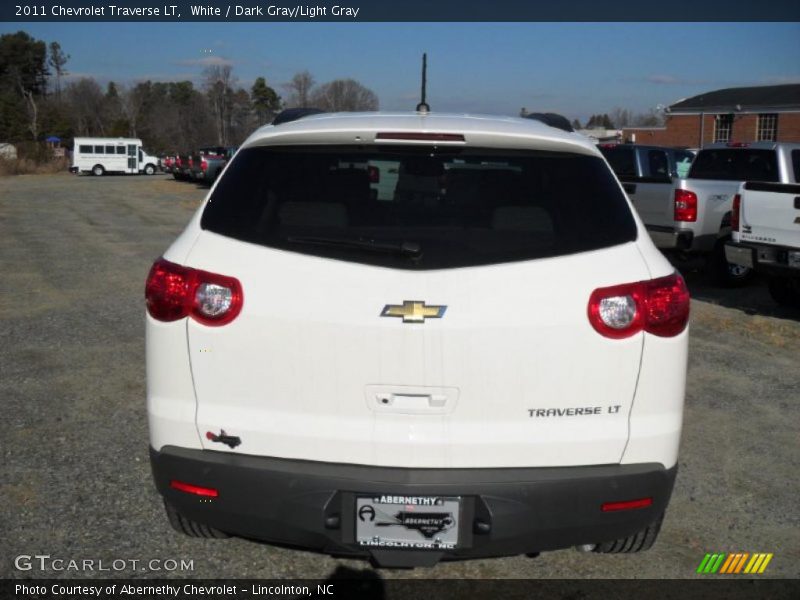 White / Dark Gray/Light Gray 2011 Chevrolet Traverse LT