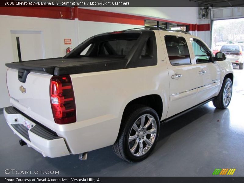 Summit White / Ebony/Light Cashmere 2008 Chevrolet Avalanche LTZ
