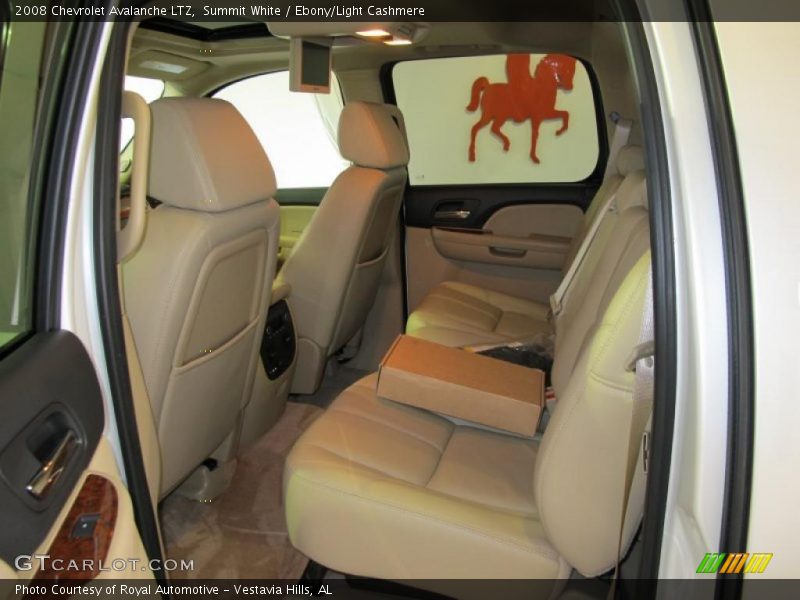 Summit White / Ebony/Light Cashmere 2008 Chevrolet Avalanche LTZ