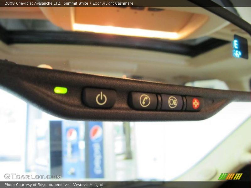 Summit White / Ebony/Light Cashmere 2008 Chevrolet Avalanche LTZ