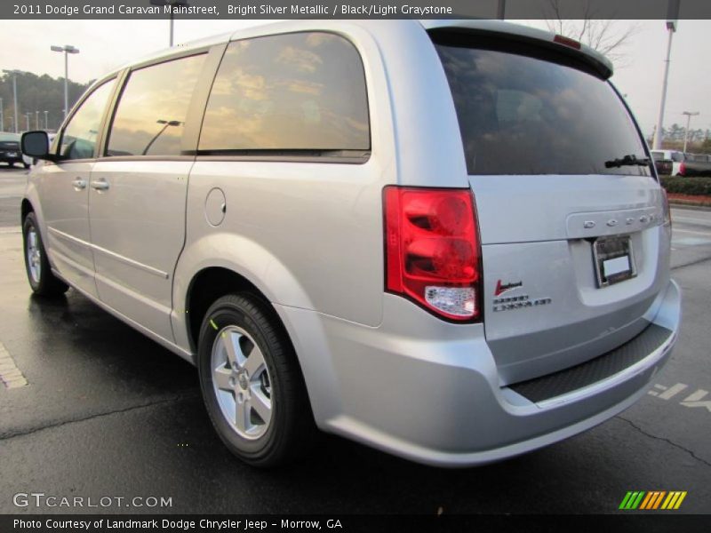 Bright Silver Metallic / Black/Light Graystone 2011 Dodge Grand Caravan Mainstreet