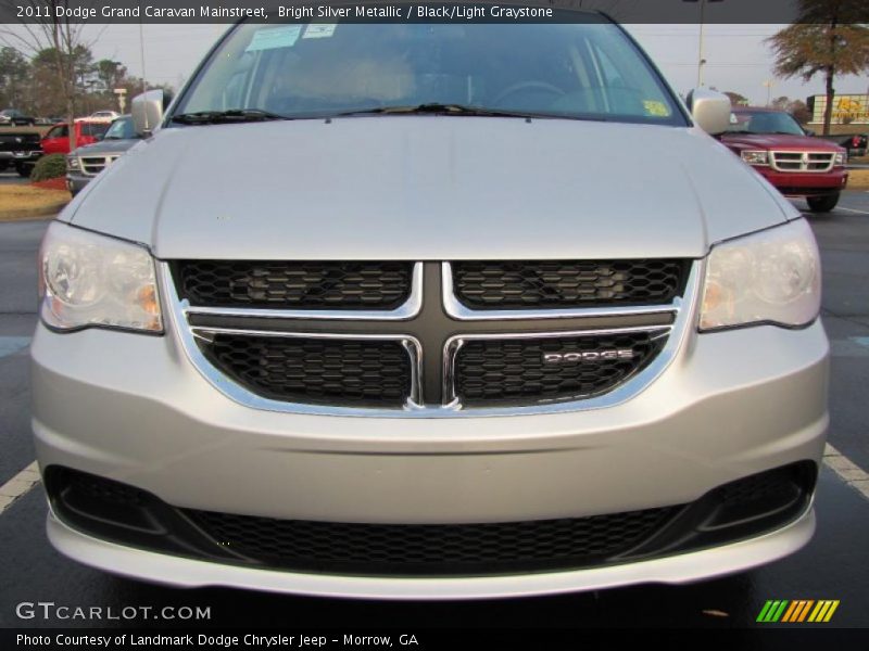 Bright Silver Metallic / Black/Light Graystone 2011 Dodge Grand Caravan Mainstreet