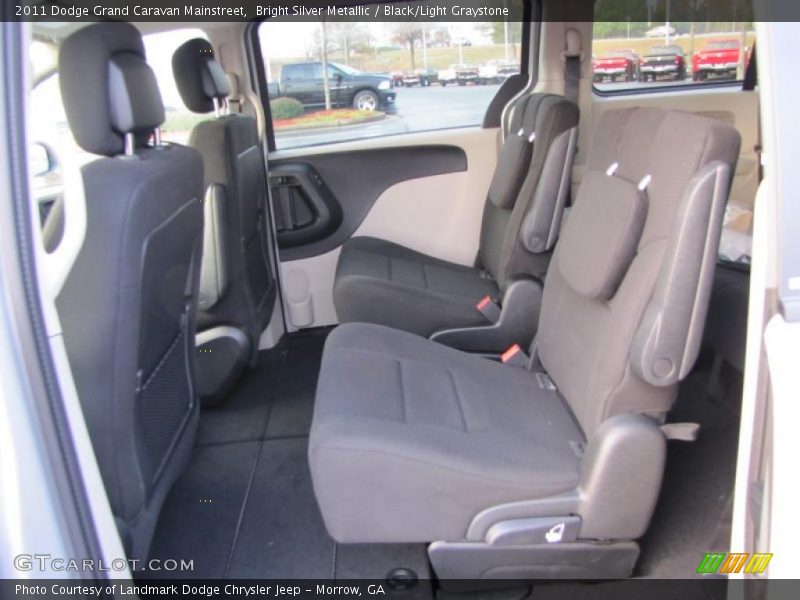 Bright Silver Metallic / Black/Light Graystone 2011 Dodge Grand Caravan Mainstreet