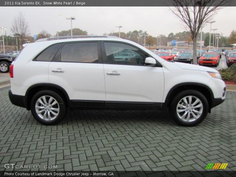 Snow White Pearl / Beige 2011 Kia Sorento EX