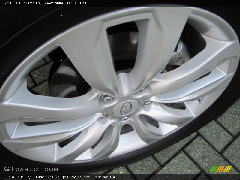 Snow White Pearl / Beige 2011 Kia Sorento EX