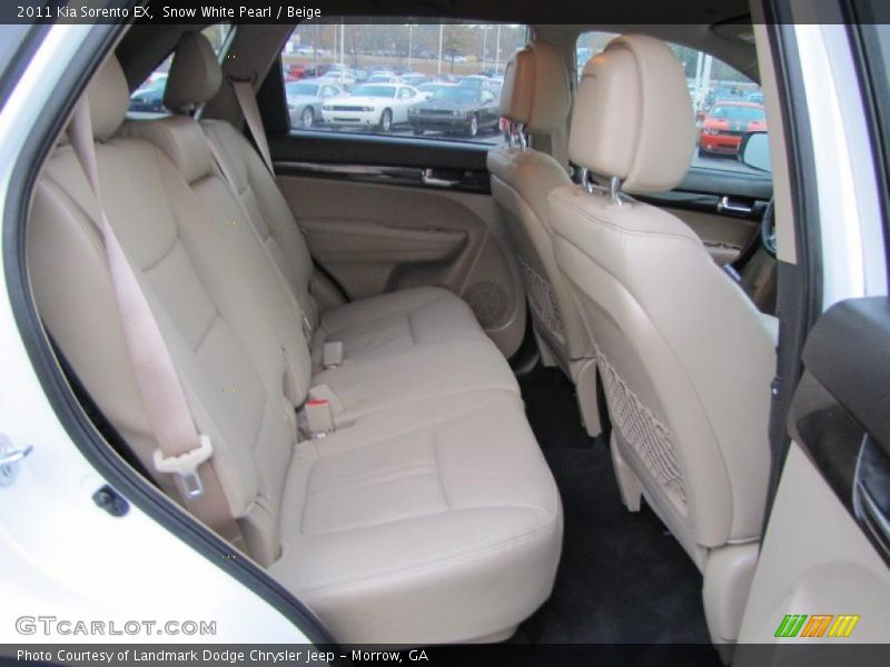 Snow White Pearl / Beige 2011 Kia Sorento EX