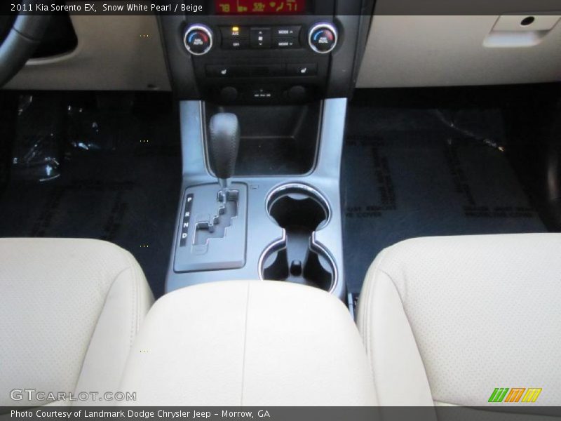 Snow White Pearl / Beige 2011 Kia Sorento EX