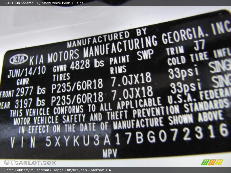 Snow White Pearl / Beige 2011 Kia Sorento EX