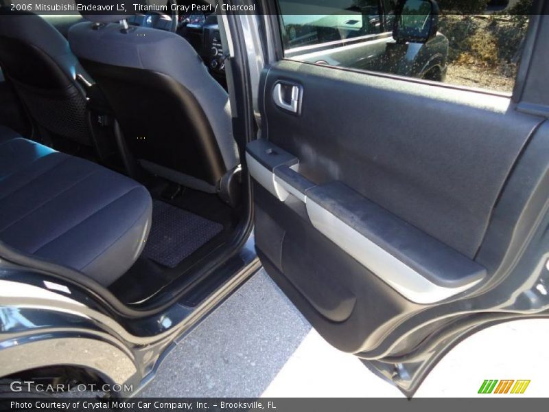 Titanium Gray Pearl / Charcoal 2006 Mitsubishi Endeavor LS