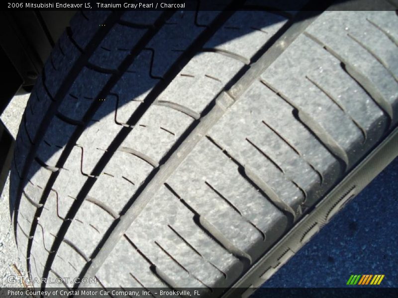 Titanium Gray Pearl / Charcoal 2006 Mitsubishi Endeavor LS