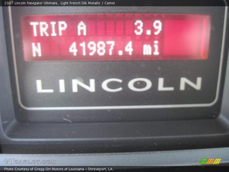 Light French Silk Metallic / Camel 2007 Lincoln Navigator Ultimate