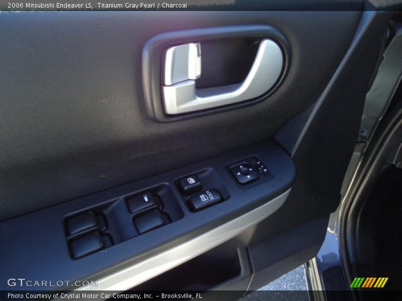 Titanium Gray Pearl / Charcoal 2006 Mitsubishi Endeavor LS