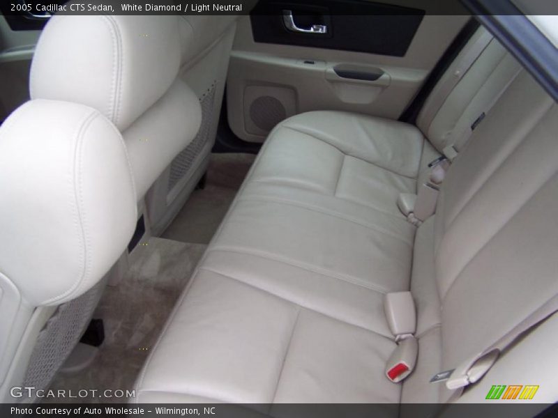 White Diamond / Light Neutral 2005 Cadillac CTS Sedan