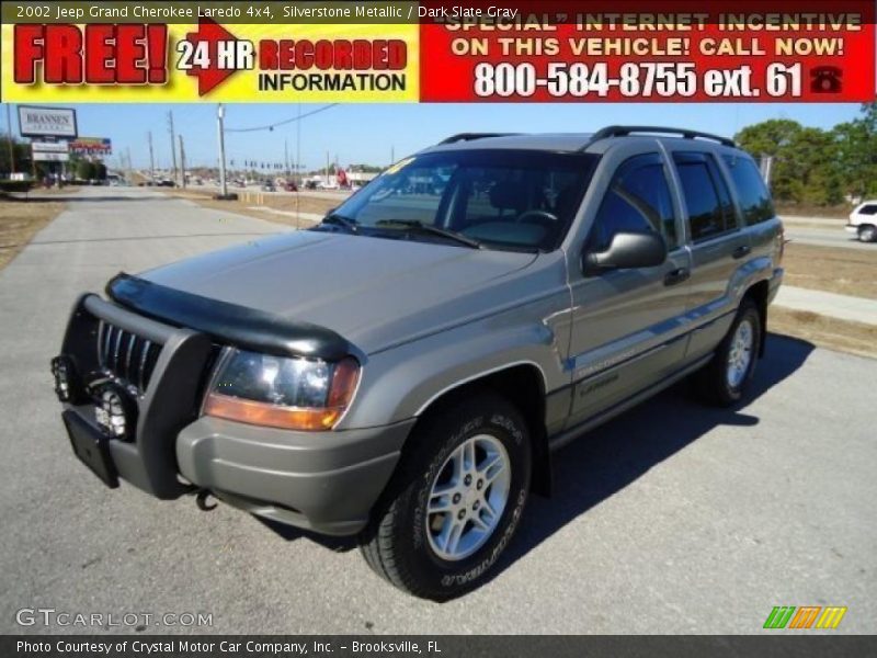 Silverstone Metallic / Dark Slate Gray 2002 Jeep Grand Cherokee Laredo 4x4