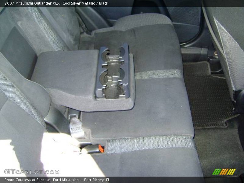 Cool Silver Metallic / Black 2007 Mitsubishi Outlander XLS
