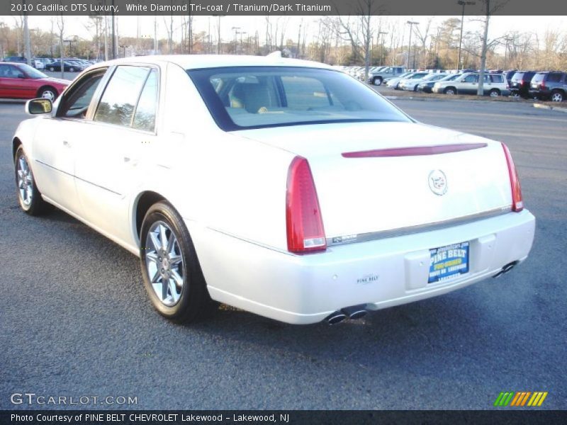 White Diamond Tri-coat / Titanium/Dark Titanium 2010 Cadillac DTS Luxury