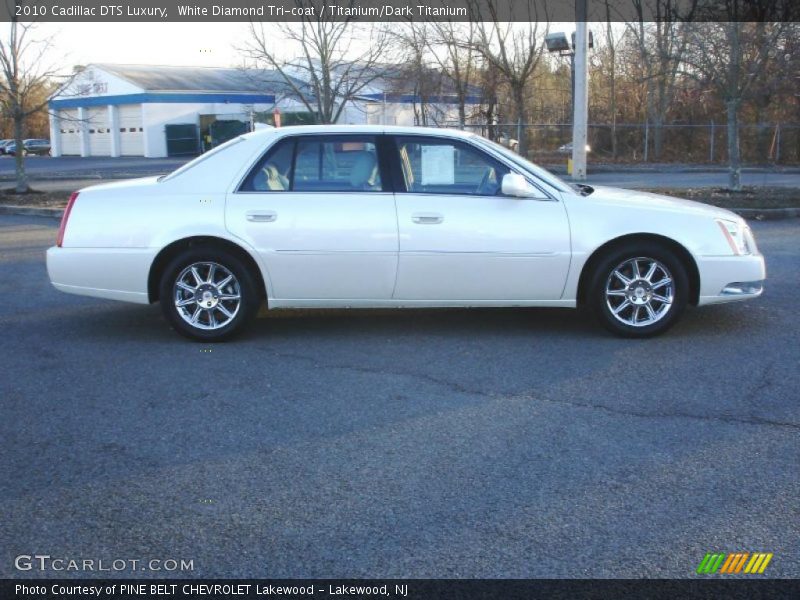 White Diamond Tri-coat / Titanium/Dark Titanium 2010 Cadillac DTS Luxury