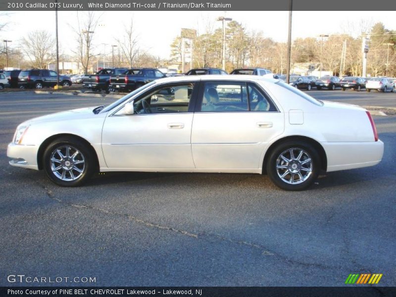 White Diamond Tri-coat / Titanium/Dark Titanium 2010 Cadillac DTS Luxury