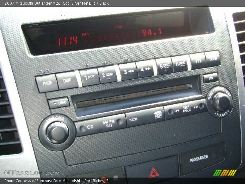 Cool Silver Metallic / Black 2007 Mitsubishi Outlander XLS