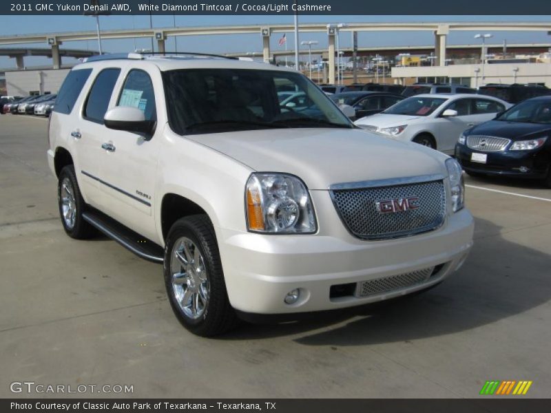 White Diamond Tintcoat / Cocoa/Light Cashmere 2011 GMC Yukon Denali AWD