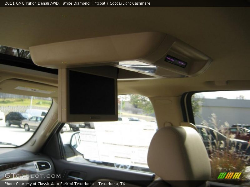 White Diamond Tintcoat / Cocoa/Light Cashmere 2011 GMC Yukon Denali AWD