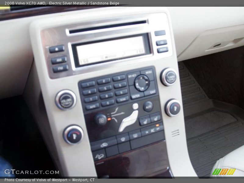 Electric Silver Metallic / Sandstone Beige 2008 Volvo XC70 AWD