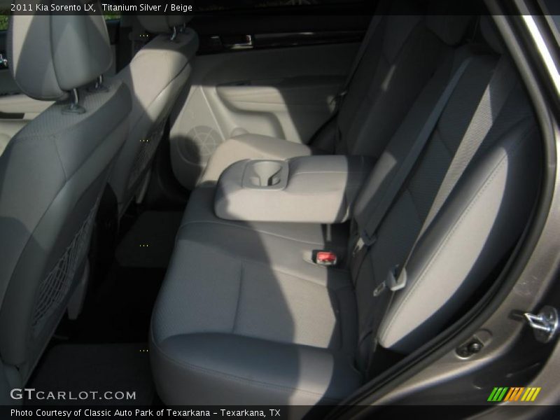 Titanium Silver / Beige 2011 Kia Sorento LX