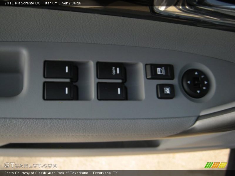 Titanium Silver / Beige 2011 Kia Sorento LX
