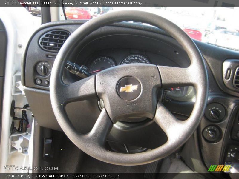 Summit White / Light Cashmere/Ebony 2005 Chevrolet TrailBlazer EXT LS 4x4